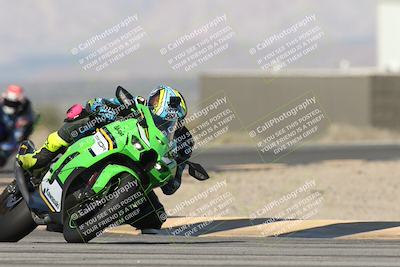 media/Jan-15-2026-Racers Edge (Thu) [[dfebeb70ab]]/2-A Group/Session 3 (Turn 16)/